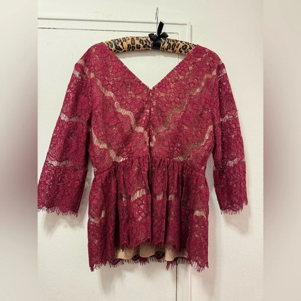 Anthropologie Maeve Lace Peplum Top Burgundy Large - Picture 7 of 7